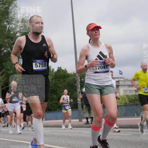 29.06.2025 - hella hamburg halbmarathon Luisa Fischer http://msf.ph/oto/8443136 29.06.2025 10:24:56 Kennedybrücke 10, 67, 3959, 5759, 2041, 14118, 1191, 1072, 1158, 1191, 1250, 1668, 1958, 2315, 2353, 2529, 2815, 2841, 3606, 3825, 3826, 4046, 5412, 5641, 5759, 6103, 7075, 7672, 8860, 8896, 8959, 9326, 9483, 9635, 10019, 10125, 10787 meine-sportfotos.de