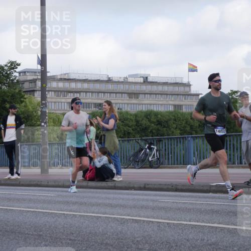 29.06.2025 - hella hamburg halbmarathon Luisa Fischer http://msf.ph/oto/8443157 29.06.2025 09:44:09 Kennedybrücke 14652, 1241, 2604, 10485 meine-sportfotos.de