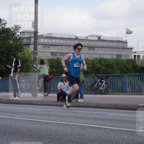 29.06.2025 - hella hamburg halbmarathon Luisa Fischer http://msf.ph/oto/8443289 29.06.2025 09:44:19 Kennedybrücke 18569, 2604, 10485 meine-sportfotos.de
