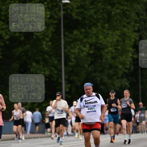 29.06.2025 - hella hamburg halbmarathon Dr. Thomas Lammeyer http://msf.ph/oto/8443314 29.06.2025 10:57:32 Kennedybrücke 2291, 2420, 4595, 6041, 6044, 7032, 7039, 7690, 7890, 8414, 9368, 10080, 10417, 10490, 10568, 10879, 10981, 11268 meine-sportfotos.de