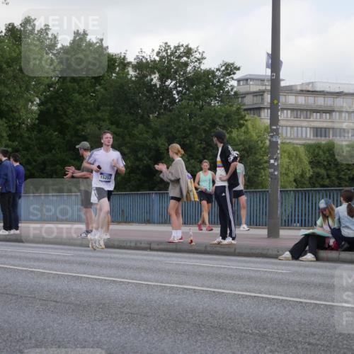 29.06.2025 - hella hamburg halbmarathon Luisa Fischer http://msf.ph/oto/8443377 29.06.2025 09:44:36 Kennedybrücke 15253, 10468 meine-sportfotos.de