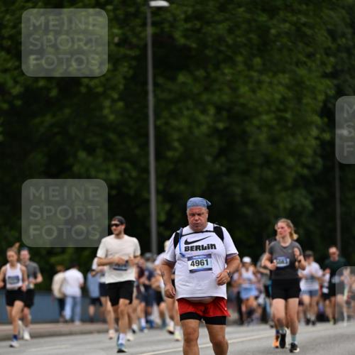 29.06.2025 - hella hamburg halbmarathon Dr. Thomas Lammeyer http://msf.ph/oto/8443408 29.06.2025 10:57:33 Kennedybrücke 2291, 2420, 4595, 6041, 6044, 7032, 7039, 7690, 7890, 8414, 9368, 10080, 10417, 10490, 10568, 10879, 10981, 11268 meine-sportfotos.de