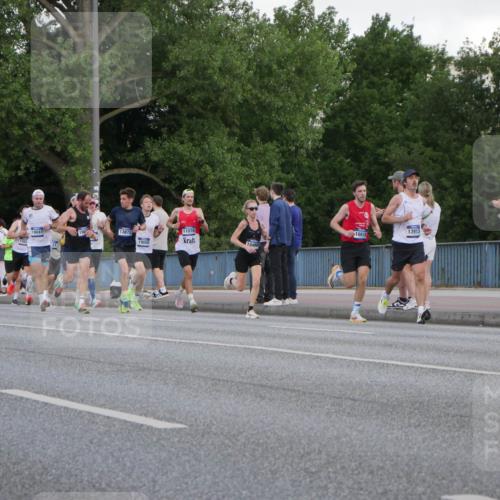29.06.2025 - hella hamburg halbmarathon Luisa Fischer http://msf.ph/oto/8443440 29.06.2025 09:44:40 Kennedybrücke 1483, 11078, 13872, 19041, 10468, 19050, 13913, 16615, 5612, 7331, 7855, 9269, 10468 meine-sportfotos.de