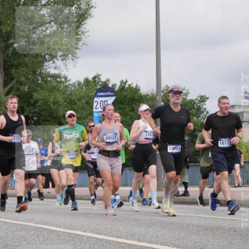 29.06.2025 - hella hamburg halbmarathon Luisa Fischer http://msf.ph/oto/8443498 29.06.2025 10:25:23 Kennedybrücke 172, 2, 00, 6805, 3946, 19154, 192, 37, 17416, 9807, 18172, 18661, 14180, 1294, 1419, 1963, 2063, 2172, 2919, 3108, 3172, 3735, 3768, 3946, 4114, 4556, 5079, 6030, 6676, 6805, 6849, 7794, 8884, 8954, 9204, 9516, 9807, 10710 meine-sportfotos.de