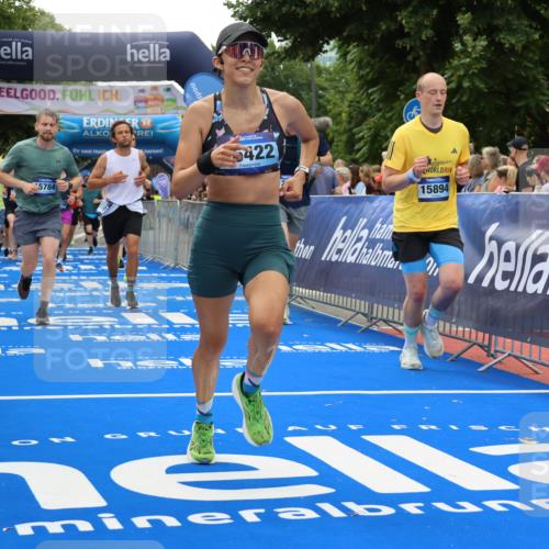 29.06.2025 - hella hamburg halbmarathon Strokosch-Dieckow http://msf.ph/oto/8443551 29.06.2025 10:49:22 Ziel 1342, 1476, 2878, 4183, 4185, 6158, 8437, 8813, 9348, 10053, 10189, 11339, 11779, 11819, 12670, 13269, 13450, 14526, 14838, 15422, 15784, 15894, 15966, 16891, 18476, 18887, 18960 meine-sportfotos.de
