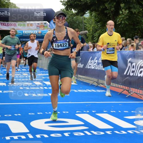 29.06.2025 - hella hamburg halbmarathon Strokosch-Dieckow http://msf.ph/oto/8443650 29.06.2025 10:49:22 Ziel 1342, 1476, 2878, 4183, 4185, 6158, 8437, 8813, 9348, 10053, 10189, 11339, 11779, 11819, 12670, 13269, 13450, 14526, 14838, 15422, 15784, 15894, 15966, 16891, 18476, 18887, 18960 meine-sportfotos.de