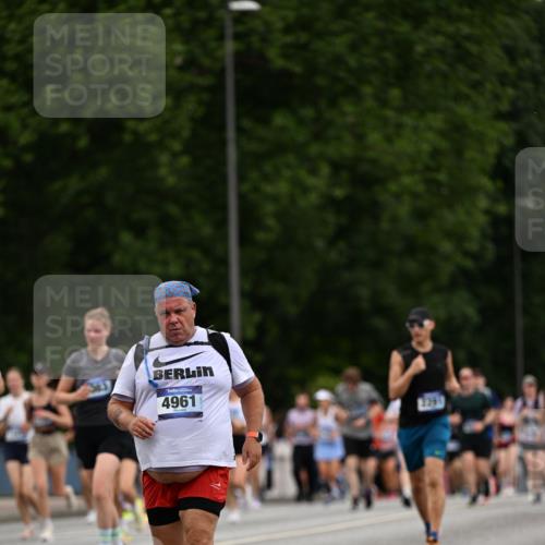 29.06.2025 - hella hamburg halbmarathon Dr. Thomas Lammeyer http://msf.ph/oto/8443679 29.06.2025 10:57:35 Kennedybrücke 1753, 2291, 4595, 6041, 6044, 7039, 7690, 7890, 8414, 8515, 9368, 10080, 10490, 10568, 10879, 10981, 11268 meine-sportfotos.de