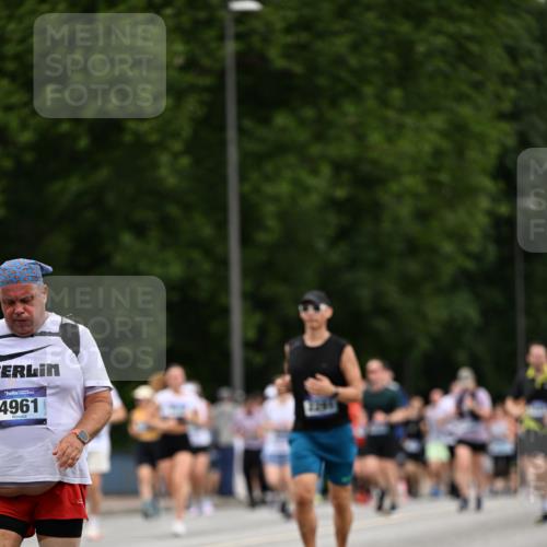29.06.2025 - hella hamburg halbmarathon Dr. Thomas Lammeyer http://msf.ph/oto/8443771 29.06.2025 10:57:37 Kennedybrücke 1753, 2291, 4595, 6041, 6044, 7039, 7690, 7890, 8414, 8515, 9368, 9545, 10490, 10879, 10981, 11268 meine-sportfotos.de