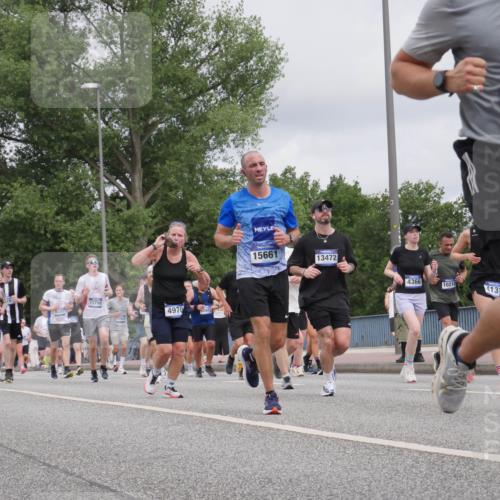 29.06.2025 - hella hamburg halbmarathon Luisa Fischer http://msf.ph/oto/8443773 29.06.2025 10:25:45 Kennedybrücke 068, 16416, 6347, 11798, 17804, 4970, 091, 15661, 13472, 4366, 10210, 4131, 10739, 2479, 3430, 3995, 4131, 4366, 4559, 4970, 6049, 6820, 6826, 6899, 7188, 7190, 7276, 7925, 8855, 8931, 10065, 10210, 10739 meine-sportfotos.de