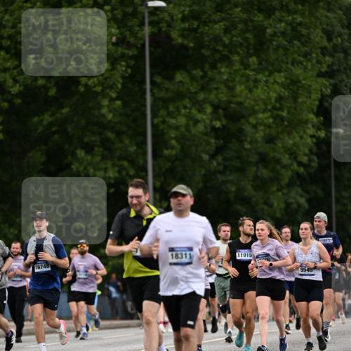 29.06.2025 - hella hamburg halbmarathon Dr. Thomas Lammeyer http://msf.ph/oto/8443935 29.06.2025 10:57:43 Kennedybrücke 1753, 2291, 4595, 5562, 6041, 6044, 6913, 7039, 7611, 7890, 8212, 8414, 8515, 9103, 9368, 9545, 9685, 10490, 10981, 11268 meine-sportfotos.de