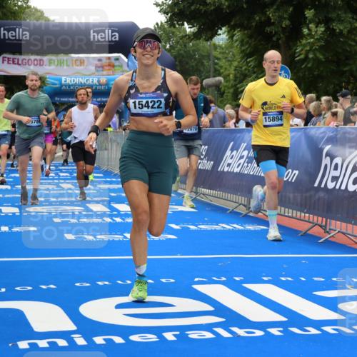 29.06.2025 - hella hamburg halbmarathon Strokosch-Dieckow http://msf.ph/oto/8443979 29.06.2025 10:49:22 Ziel 1342, 1476, 2878, 4183, 4185, 6158, 8437, 8813, 9348, 10053, 10189, 11339, 11779, 11819, 12670, 13269, 13450, 14526, 14838, 15422, 15784, 15894, 15966, 16891, 18476, 18887, 18960 meine-sportfotos.de