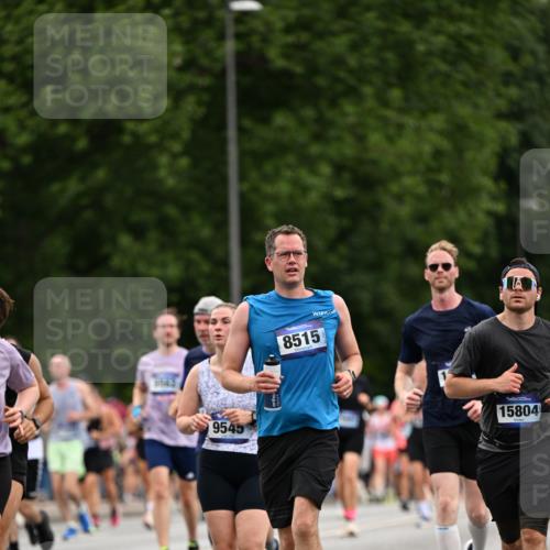 29.06.2025 - hella hamburg halbmarathon Dr. Thomas Lammeyer http://msf.ph/oto/8444108 29.06.2025 10:57:49 Kennedybrücke 1753, 2291, 3226, 4591, 5562, 6041, 6044, 6913, 7039, 7068, 7611, 7876, 7890, 8212, 8414, 8515, 8906, 9103, 9545, 9685, 10490, 11268 meine-sportfotos.de