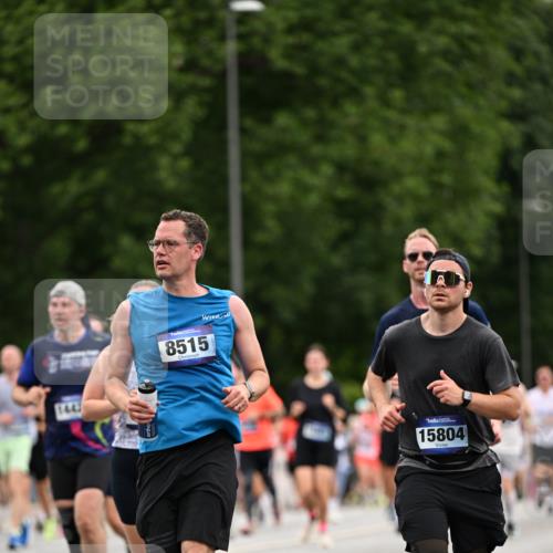 29.06.2025 - hella hamburg halbmarathon Dr. Thomas Lammeyer http://msf.ph/oto/8444169 29.06.2025 10:57:50 Kennedybrücke 1753, 2291, 2528, 3226, 4591, 5562, 6041, 6044, 6913, 7039, 7068, 7611, 7876, 7890, 8212, 8414, 8515, 8906, 9103, 9545, 9685, 10175, 10490, 11268 meine-sportfotos.de