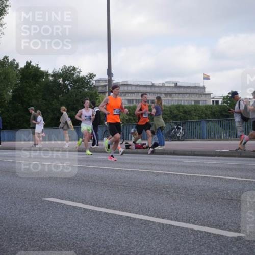 29.06.2025 - hella hamburg halbmarathon Luisa Fischer http://msf.ph/oto/8444216 29.06.2025 09:45:21 Kennedybrücke 15483, 1832, 14757, 1271, 9565, 9767, 10867 meine-sportfotos.de