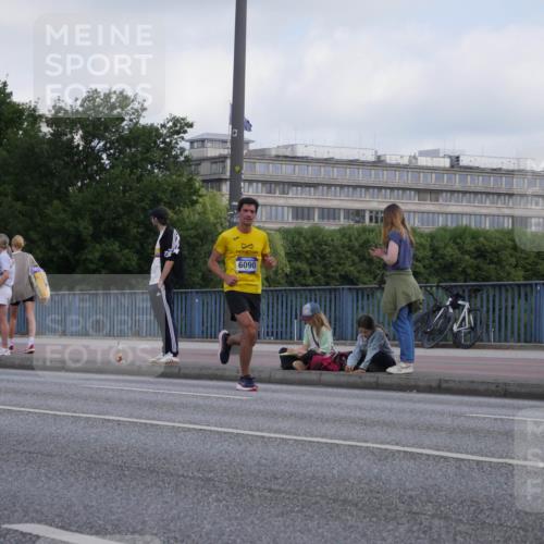 29.06.2025 - hella hamburg halbmarathon Luisa Fischer http://msf.ph/oto/8444372 29.06.2025 09:45:38 Kennedybrücke 9, 6090, 2075, 6090 meine-sportfotos.de