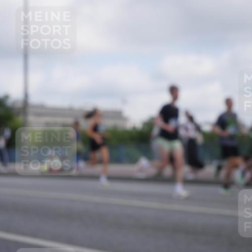29.06.2025 - hella hamburg halbmarathon Luisa Fischer http://msf.ph/oto/8444608 29.06.2025 09:45:48 Kennedybrücke 2075, 2180, 2203, 2483, 8318, 8376, 9804, 10351 meine-sportfotos.de