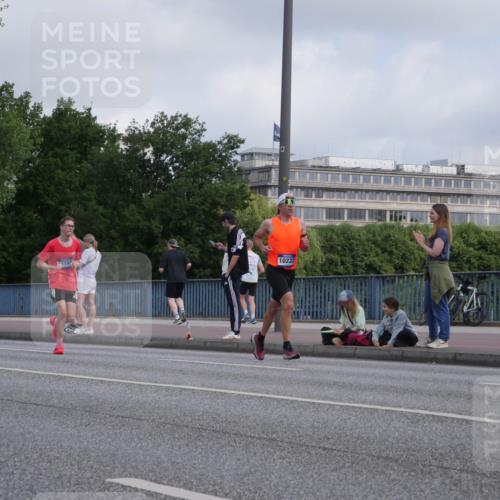 29.06.2025 - hella hamburg halbmarathon Luisa Fischer http://msf.ph/oto/8444934 29.06.2025 09:46:12 Kennedybrücke 1150, 10222, 1122, 1953, 3189, 5308, 9079 meine-sportfotos.de