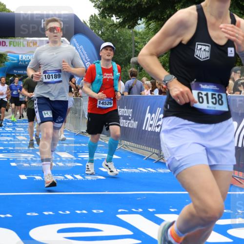 29.06.2025 - hella hamburg halbmarathon Strokosch-Dieckow http://msf.ph/oto/8445131 29.06.2025 10:49:19 Ziel 1342, 1476, 2013, 4183, 4185, 6158, 8112, 9348, 10053, 10189, 11779, 11819, 12670, 13269, 13450, 14526, 14838, 15422, 15784, 15894, 15966, 16369, 16891, 18887 meine-sportfotos.de