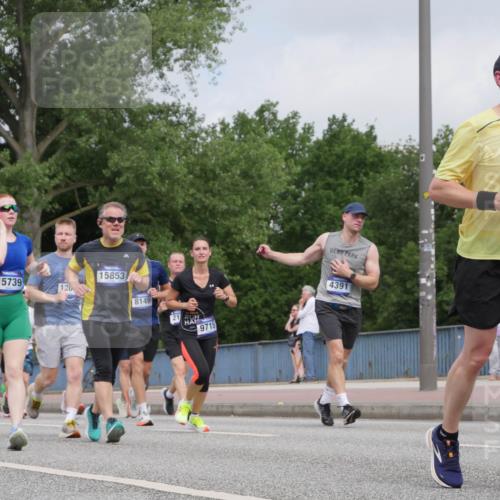 29.06.2025 - hella hamburg halbmarathon Luisa Fischer http://msf.ph/oto/8445229 29.06.2025 10:27:17 Kennedybrücke 1005, 412, 15739, 120, 15853, 8149, 9715, 4391, 759, 1005, 1009, 1304, 1444, 2108, 2489, 3185, 4122, 4391, 4597, 5661, 7013, 8031, 8149, 8676, 9715 meine-sportfotos.de