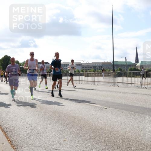 29.06.2025 - hella hamburg halbmarathon Lena Gebhardt http://msf.ph/oto/8445255 29.06.2025 09:53:20 Lombardsbrücke 5022, 13690, 17729, 1610, 091, 9794, 1012, 1391, 1466, 1558, 1735, 1750, 1759, 2048, 2213, 2234, 2365, 2402, 2590, 2623, 2788, 2970, 3021, 3098, 3146, 3186, 3304, 3414, 3907, 3917, 3928, 4091, 4310, 4553, 4981, 4997, 5022, 5132, 5460, 5476, 5623, 5624, 5682, 5692, 6071, 6081, 6152, 6203, 6282, 6375, 6460, 6712, 6716, 6903, 7005, 7093, 7147, 7204, 7322, 7450, 7765, 8063, 8145, 8467, 8664, 9126, 9626, 9965, 13009 meine-sportfotos.de