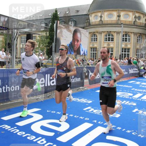 29.06.2025 - hella hamburg halbmarathon Michael Strokosch http://msf.ph/oto/8445405 29.06.2025 10:27:05 Ziel 9079, 12641, 12992, 13780, 13956, 14828, 15671, 19050 meine-sportfotos.de