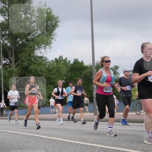 29.06.2025 - hella hamburg halbmarathon Luisa Fischer http://msf.ph/oto/8445482 29.06.2025 10:27:32 Kennedybrücke 18998, 8132, 6185, 8297, 5055, 4993, 5160, 1545, 2766, 3579, 4646, 4993, 5055, 5160, 5258, 5260, 8141, 8297, 8717, 9603 meine-sportfotos.de