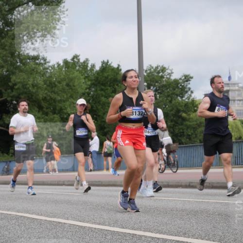 29.06.2025 - hella hamburg halbmarathon Luisa Fischer http://msf.ph/oto/8445512 29.06.2025 10:27:33 Kennedybrücke 18998, 14433, 12210, 132, 16185, 820, 1545, 3579, 4646, 4993, 5055, 5160, 5258, 5260, 8141, 8297, 8717, 9603 meine-sportfotos.de