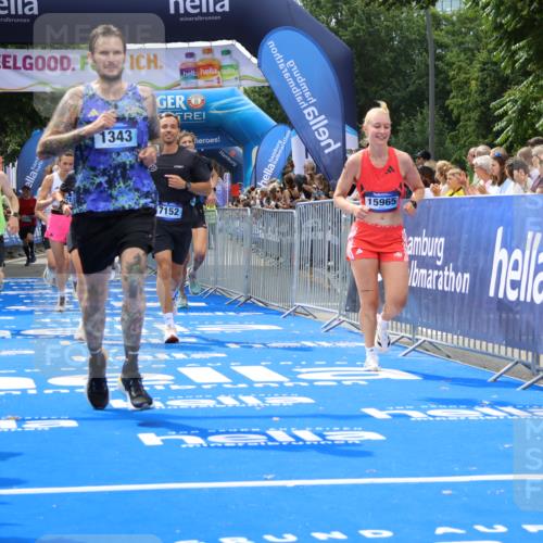 29.06.2025 - hella hamburg halbmarathon Strokosch-Dieckow http://msf.ph/oto/8445531 29.06.2025 10:39:30 Ziel 1343, 2546, 2972, 6152, 7152, 7154, 8346, 9116, 9265, 11284, 11806, 12335, 12372, 14077, 15013, 15094, 15336, 15828, 15965, 17215, 17360, 18154, 18285, 18803 meine-sportfotos.de