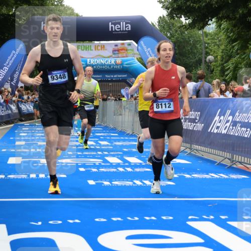 29.06.2025 - hella hamburg halbmarathon Strokosch-Dieckow http://msf.ph/oto/8445551 29.06.2025 10:49:15 Ziel 2013, 4183, 4185, 6158, 6389, 8112, 9348, 10053, 10184, 10189, 11819, 13450, 14526, 15422, 15523, 16369, 16414, 16731, 18842 meine-sportfotos.de