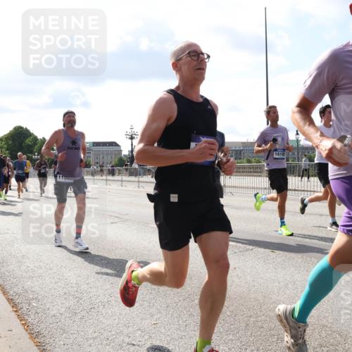 29.06.2025 - hella hamburg halbmarathon Lena Gebhardt http://msf.ph/oto/8445585 29.06.2025 09:53:22 Lombardsbrücke 9126, 16105, 13690, 1012, 1391, 1466, 1558, 1735, 1750, 1759, 2048, 2213, 2234, 2365, 2402, 2590, 2623, 2788, 2970, 3004, 3021, 3098, 3146, 3186, 3304, 3414, 3907, 3917, 3928, 4091, 4310, 4553, 4981, 4997, 5022, 5132, 5460, 5623, 5624, 5682, 5692, 6071, 6081, 6152, 6203, 6282, 6375, 6460, 6712, 6716, 6903, 7005, 7093, 7147, 7204, 7322, 7450, 7765, 8063, 8145, 8467, 8664, 9126, 9626, 9723, 9965, 13009 meine-sportfotos.de