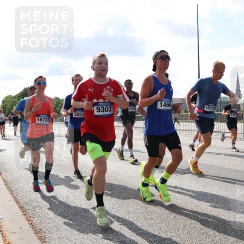 29.06.2025 - hella hamburg halbmarathon Lena Gebhardt http://msf.ph/oto/8445894 29.06.2025 09:53:26 Lombardsbrücke 16725, 2623, 9303, 1466, 16333, 10789, 637, 2402, 1012, 1391, 1466, 1558, 1735, 1750, 1759, 2048, 2213, 2234, 2365, 2402, 2590, 2623, 2890, 2937, 2970, 3004, 3021, 3146, 3186, 3304, 3414, 3907, 3928, 4091, 4310, 4553, 4997, 5022, 5132, 5362, 5460, 5623, 5624, 5692, 6071, 6081, 6152, 6203, 6282, 6375, 6388, 6460, 6712, 6903, 7005, 7093, 7147, 7204, 7322, 7385, 7448, 7450, 7480, 7765, 8063, 8145, 8664, 9126, 9626, 9633, 9723, 9965, 13009 meine-sportfotos.de