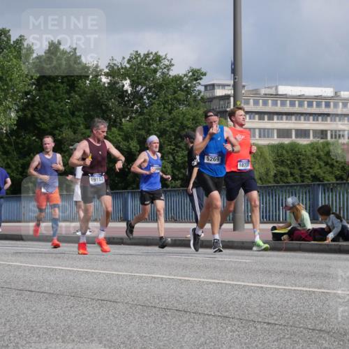 29.06.2025 - hella hamburg halbmarathon Luisa Fischer http://msf.ph/oto/8446612 29.06.2025 09:47:18 Kennedybrücke 486, 19142, 5269, 18737, 1758, 5269, 6781, 10486 meine-sportfotos.de