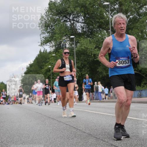 29.06.2025 - hella hamburg halbmarathon Luisa Fischer http://msf.ph/oto/8446677 29.06.2025 10:28:50 Kennedybrücke 11157, 3053, 1627, 1740, 2000, 3053, 3099, 3920, 4444, 5814, 7778 meine-sportfotos.de