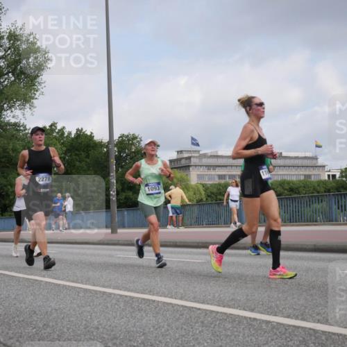 29.06.2025 - hella hamburg halbmarathon Luisa Fischer http://msf.ph/oto/8446837 29.06.2025 10:29:04 Kennedybrücke 2278, 1093, 116, 1093, 1305, 2278, 3961, 3963, 6663, 6869, 8357 meine-sportfotos.de