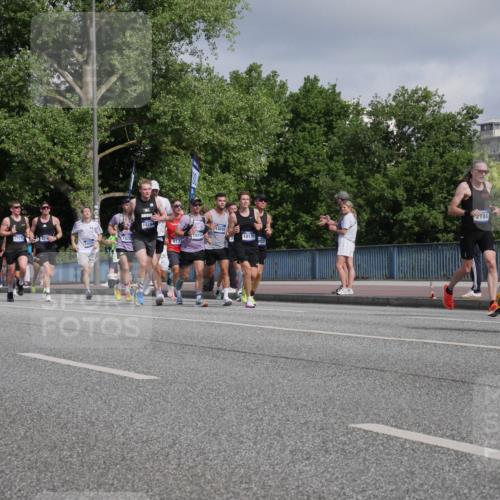 29.06.2025 - hella hamburg halbmarathon Luisa Fischer http://msf.ph/oto/8446924 29.06.2025 09:47:27 Kennedybrücke 9381, 17175, 574, 1920, 19194, 18692, 19204, 10171, 9137, 2946, 12049, 1758, 2746, 3043, 5070, 5328, 5746, 6781, 7272, 8209, 8883, 9137, 9381, 10171 meine-sportfotos.de