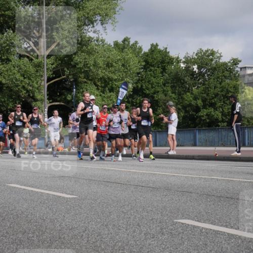29.06.2025 - hella hamburg halbmarathon Luisa Fischer http://msf.ph/oto/8446930 29.06.2025 09:47:28 Kennedybrücke 5328, 9381, 17175, 5746, 1919, 9137, 130, 19204, 7272, 10171, 2746, 1758, 2746, 3043, 5070, 5328, 5746, 6781, 7272, 8209, 8883, 9137, 9381, 10171 meine-sportfotos.de