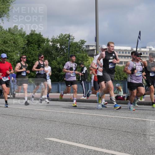 29.06.2025 - hella hamburg halbmarathon Luisa Fischer http://msf.ph/oto/8447000 29.06.2025 09:47:30 Kennedybrücke 17175, 5746, 5328, 9381, 621, 19202, 161, 19194, 19204, 18837, 10171, 2746, 3043, 4050, 5070, 5328, 5746, 6781, 7272, 8209, 8883, 9137, 9381, 10171 meine-sportfotos.de