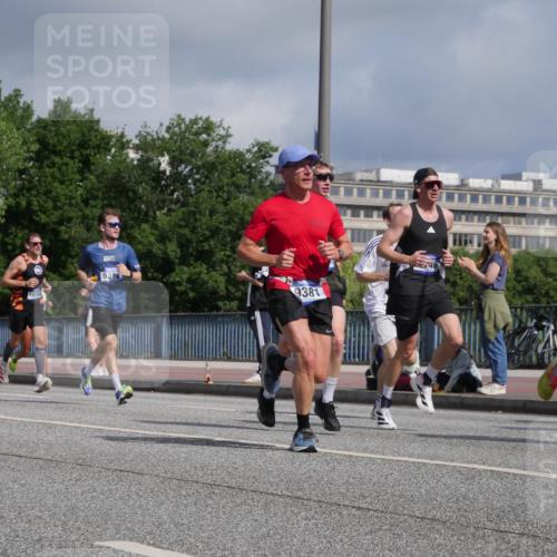 29.06.2025 - hella hamburg halbmarathon Luisa Fischer http://msf.ph/oto/8447042 29.06.2025 09:47:32 Kennedybrücke 14289, 1, 30, 18102, 5328, 9381, 920, 2746, 3043, 4050, 5070, 5328, 5746, 5826, 7272, 7723, 8209, 8883, 9137, 9381, 10171 meine-sportfotos.de