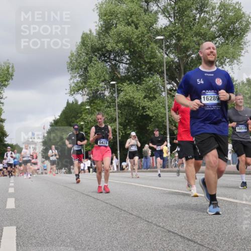 29.06.2025 - hella hamburg halbmarathon Luisa Fischer http://msf.ph/oto/8447129 29.06.2025 10:29:21 Kennedybrücke 5564, 6478, 11859, 807, 54, 16289, 25462, 04101, 2511, 18516, 984, 3765, 4378, 5028, 5564, 6478, 7069, 8079, 8881, 10219, 10845, 10846 meine-sportfotos.de