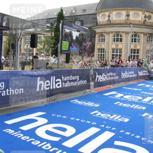 29.06.2025 - hella hamburg halbmarathon Michael Strokosch http://msf.ph/oto/8447406 29.06.2025 10:28:13 Ziel 15883 meine-sportfotos.de