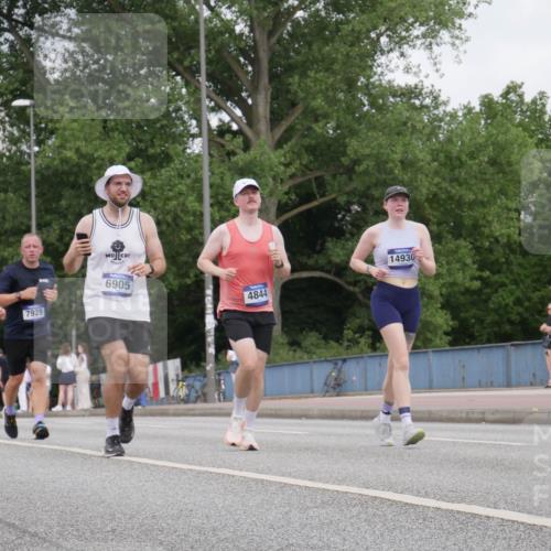 29.06.2025 - hella hamburg halbmarathon Luisa Fischer http://msf.ph/oto/8447747 29.06.2025 10:29:59 Kennedybrücke 7929, 18976, 6905, 4844, 14930, 1300, 2306, 2775, 4844, 6625, 6905, 7929, 8306, 8674, 10104 meine-sportfotos.de