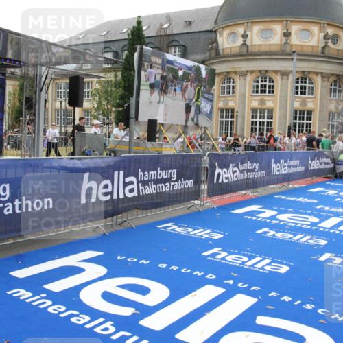 29.06.2025 - hella hamburg halbmarathon Michael Strokosch http://msf.ph/oto/8447872 29.06.2025 10:28:29 Ziel 5328, 12529, 14140, 16711, 17374 meine-sportfotos.de