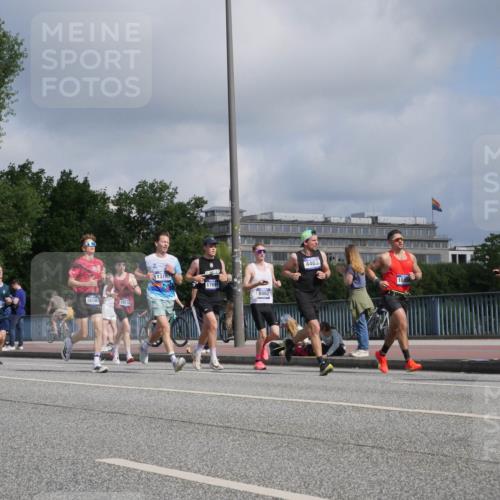 29.06.2025 - hella hamburg halbmarathon Luisa Fischer http://msf.ph/oto/8448148 29.06.2025 09:48:15 Kennedybrücke 16148, 19118, 13167, 17691, 8062, 4463, 1885, 14548, 1894, 4463, 7055, 8062, 9345 meine-sportfotos.de