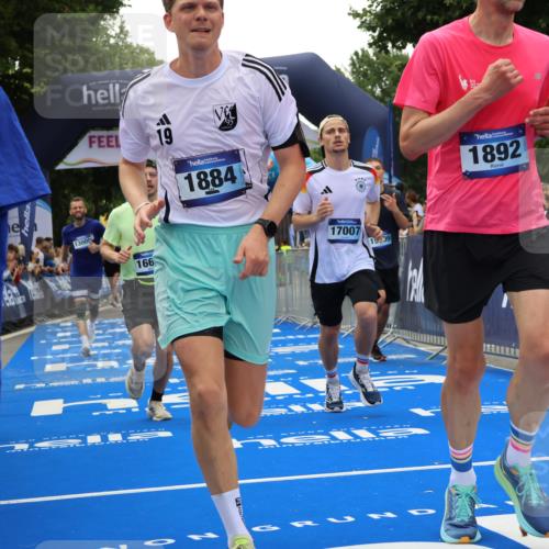 29.06.2025 - hella hamburg halbmarathon Strokosch-Dieckow http://msf.ph/oto/8448271 29.06.2025 10:48:48 Ziel 1094, 1884, 1892, 2442, 7067, 9482, 9661, 11519, 12421, 12533, 13009, 13976, 15309, 15384, 16653, 17007, 18873 meine-sportfotos.de