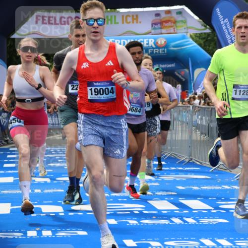 29.06.2025 - hella hamburg halbmarathon Strokosch-Dieckow http://msf.ph/oto/8448315 29.06.2025 10:38:44 Ziel 2296, 2719, 4148, 5248, 6684, 8450, 9264, 9403, 9540, 10218, 11055, 11281, 11282, 12772, 13755, 13800, 14093, 15372, 18188, 19004 meine-sportfotos.de
