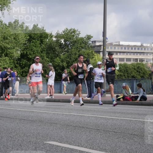 29.06.2025 - hella hamburg halbmarathon Luisa Fischer http://msf.ph/oto/8448438 29.06.2025 09:48:26 Kennedybrücke 15115, 7845, 14293, 2525, 1823, 2525, 3843, 4812, 6169, 6495, 7845, 8784, 10453 meine-sportfotos.de
