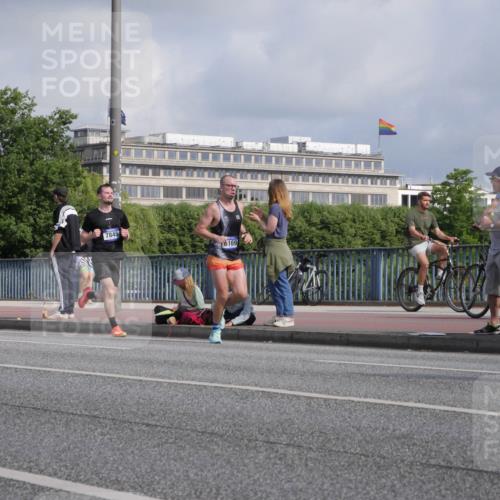 29.06.2025 - hella hamburg halbmarathon Luisa Fischer http://msf.ph/oto/8448480 29.06.2025 09:48:29 Kennedybrücke 7845, 15, 0169, 2525, 3809, 3843, 3955, 4812, 5042, 6169, 6495, 7845, 8784, 8956, 10453 meine-sportfotos.de
