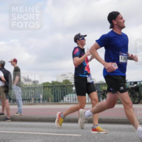 29.06.2025 - hella hamburg halbmarathon Luisa Fischer http://msf.ph/oto/8448503 29.06.2025 10:30:44 Kennedybrücke 1367, 2080, 5369, 5495, 5825, 7944, 7978, 8085, 8215, 9567 meine-sportfotos.de