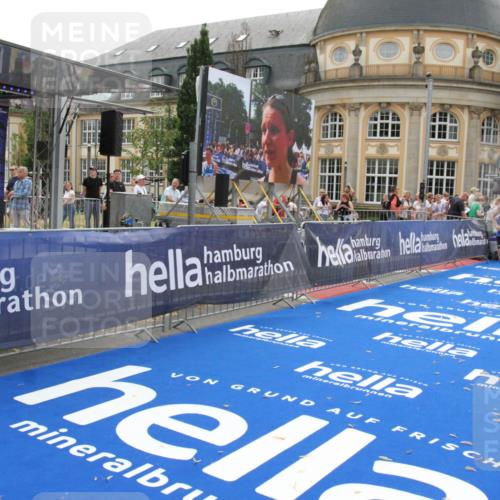 29.06.2025 - hella hamburg halbmarathon Michael Strokosch http://msf.ph/oto/8448584 29.06.2025 10:28:52 Ziel 2604, 10486, 17428, 18763 meine-sportfotos.de