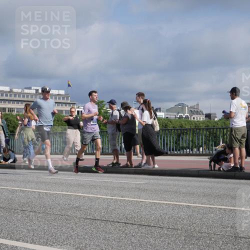 29.06.2025 - hella hamburg halbmarathon Luisa Fischer http://msf.ph/oto/8448706 29.06.2025 09:48:41 Kennedybrücke 1029, 1650, 3809, 3955, 7534, 7901, 8956, 10298 meine-sportfotos.de